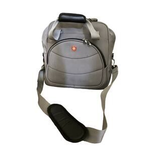 SWISSGEAR Carry On Travel Messenger Laptop Bag With Shoulder Strap 14" x 14"